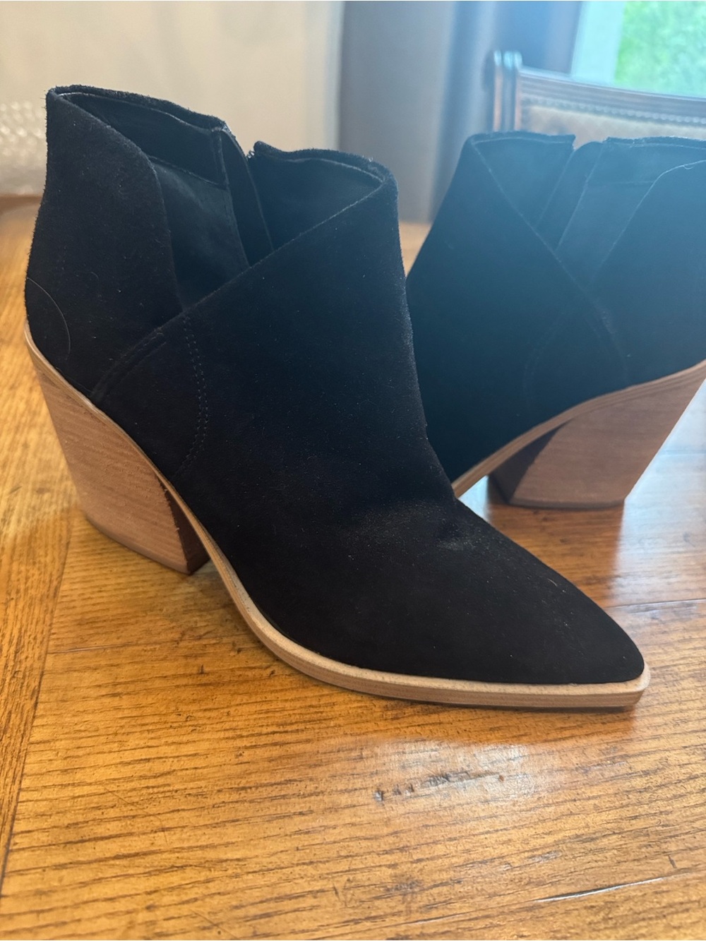 Vince Camuto Black Suede Western Boots with Stacked Heel and side zip 9